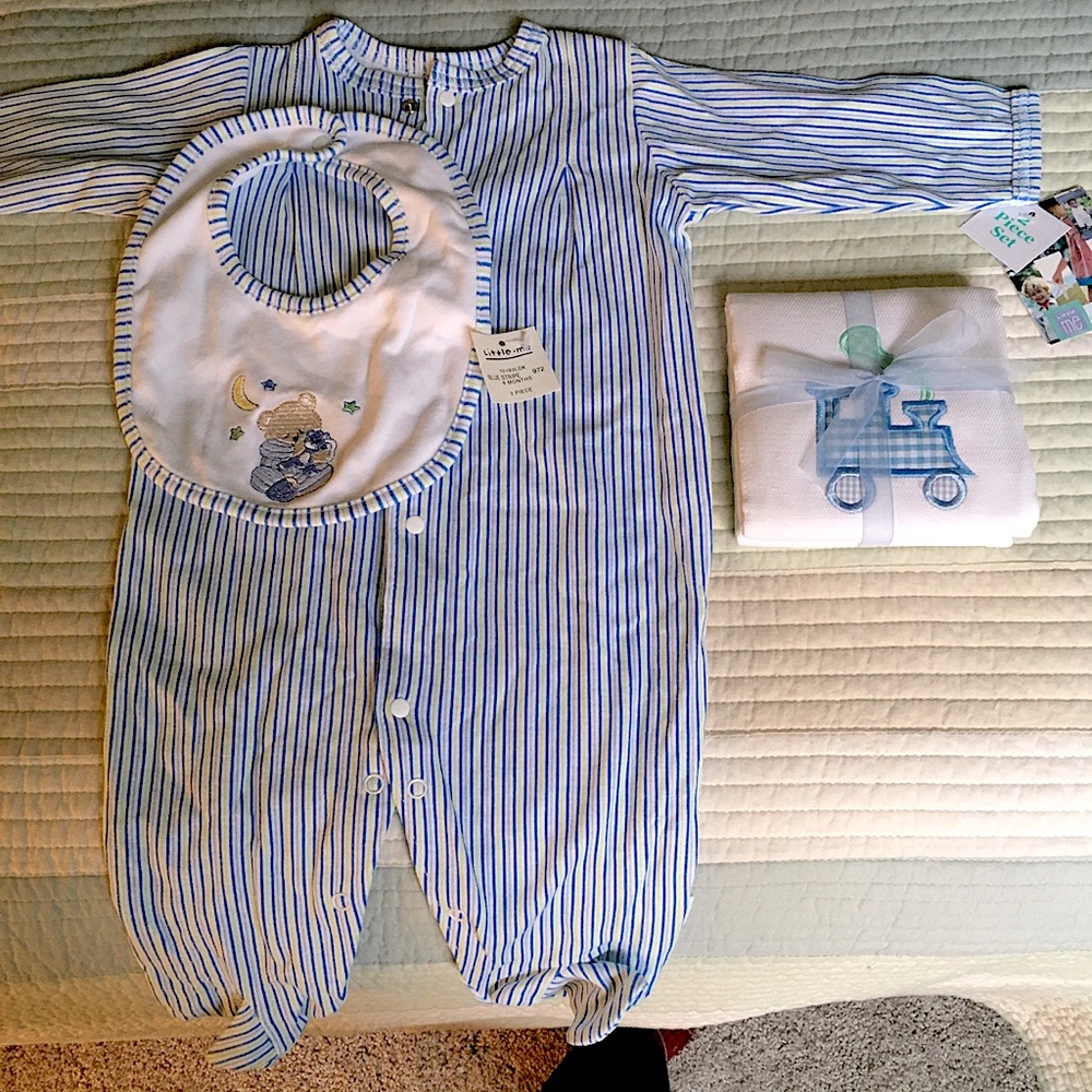 Onesie and matching bib, with bonus 3 pack of burp pads